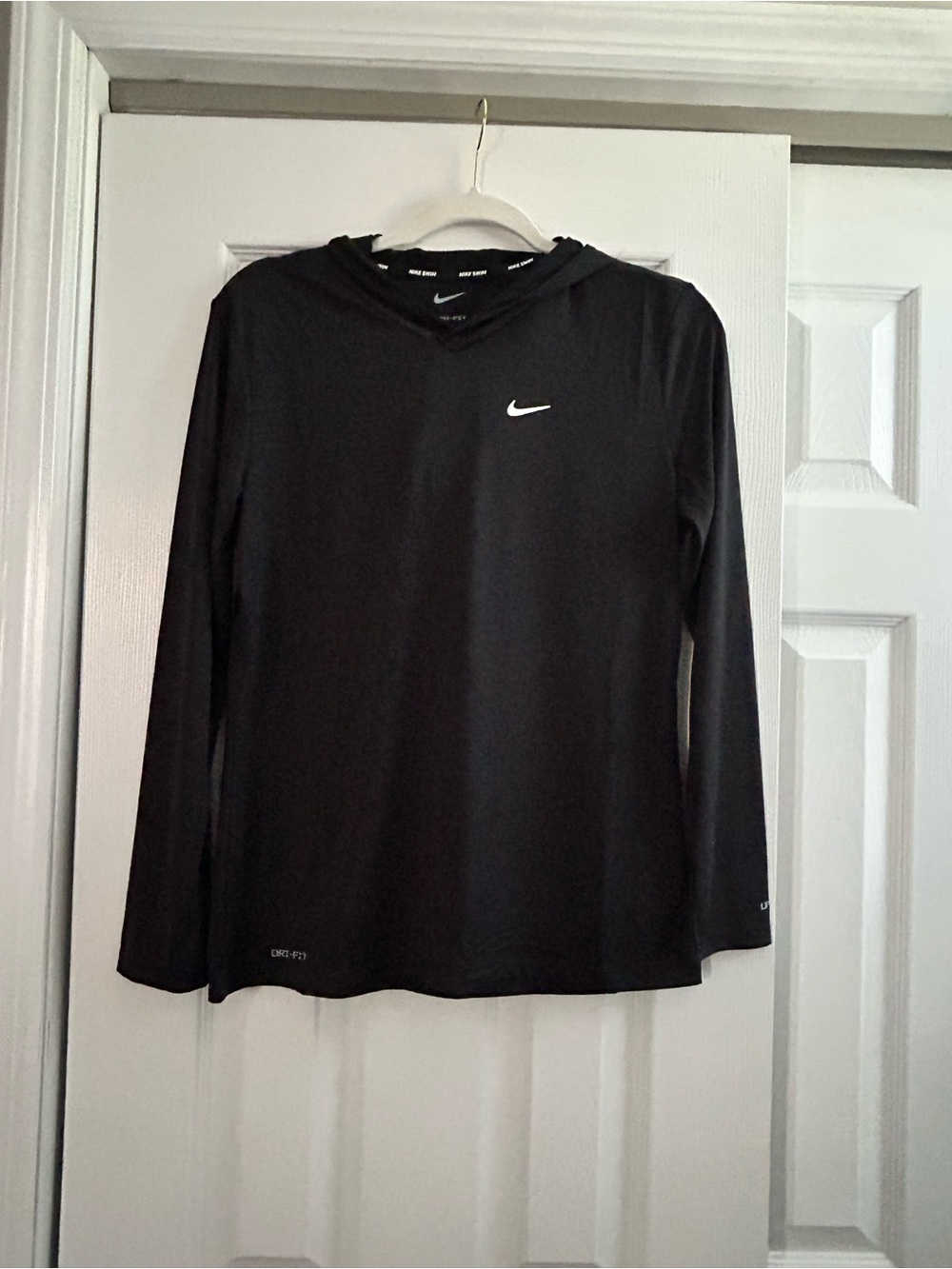 Nike Black Long-Sleeve Hooded Dri-FIT Top